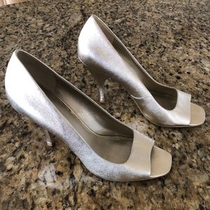 Nine West Hollywood gold open toe heels - …